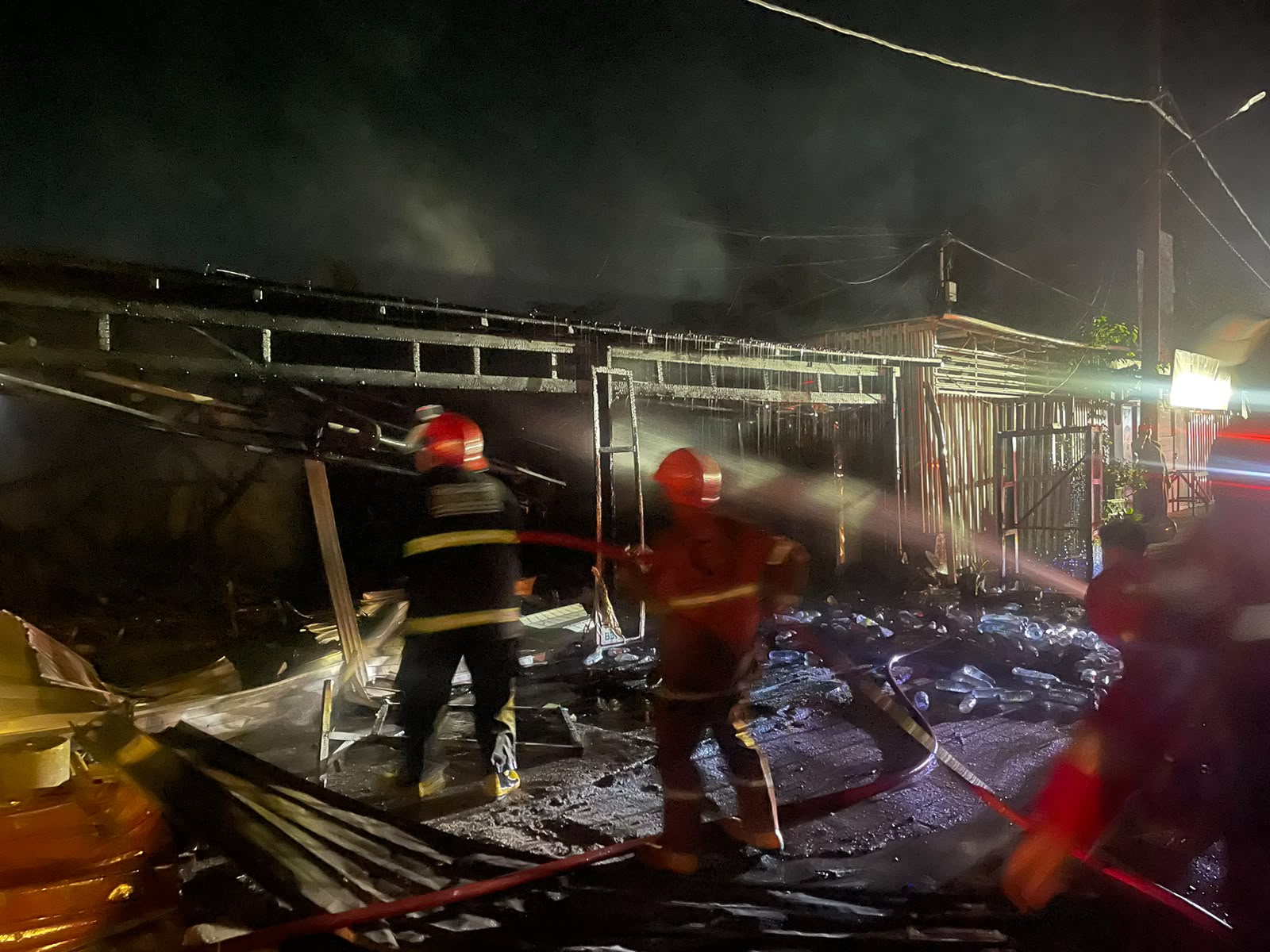Kebakaran Hanguskan 8 Kios di Sampit, Pemilik Luka Bakar saat Selamatkan Dagangan