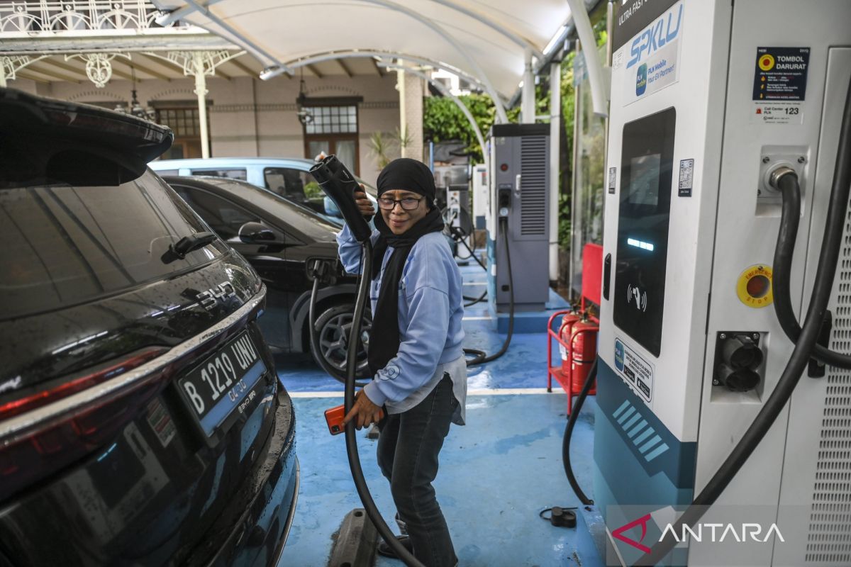 PLN Batam Tambah 3 SPKLU Ultra Fast Charging di Kantor Pusat, Total Kini 26 Unit Tersebar di Seluruh Kota