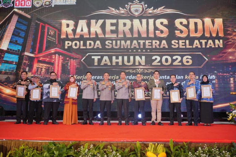PLN UID S2JB Raih Penghargaan dari Polda Sumsel Berkat Pasokan Listrik Andal Selama Seleksi Calon Anggota Polri 2026