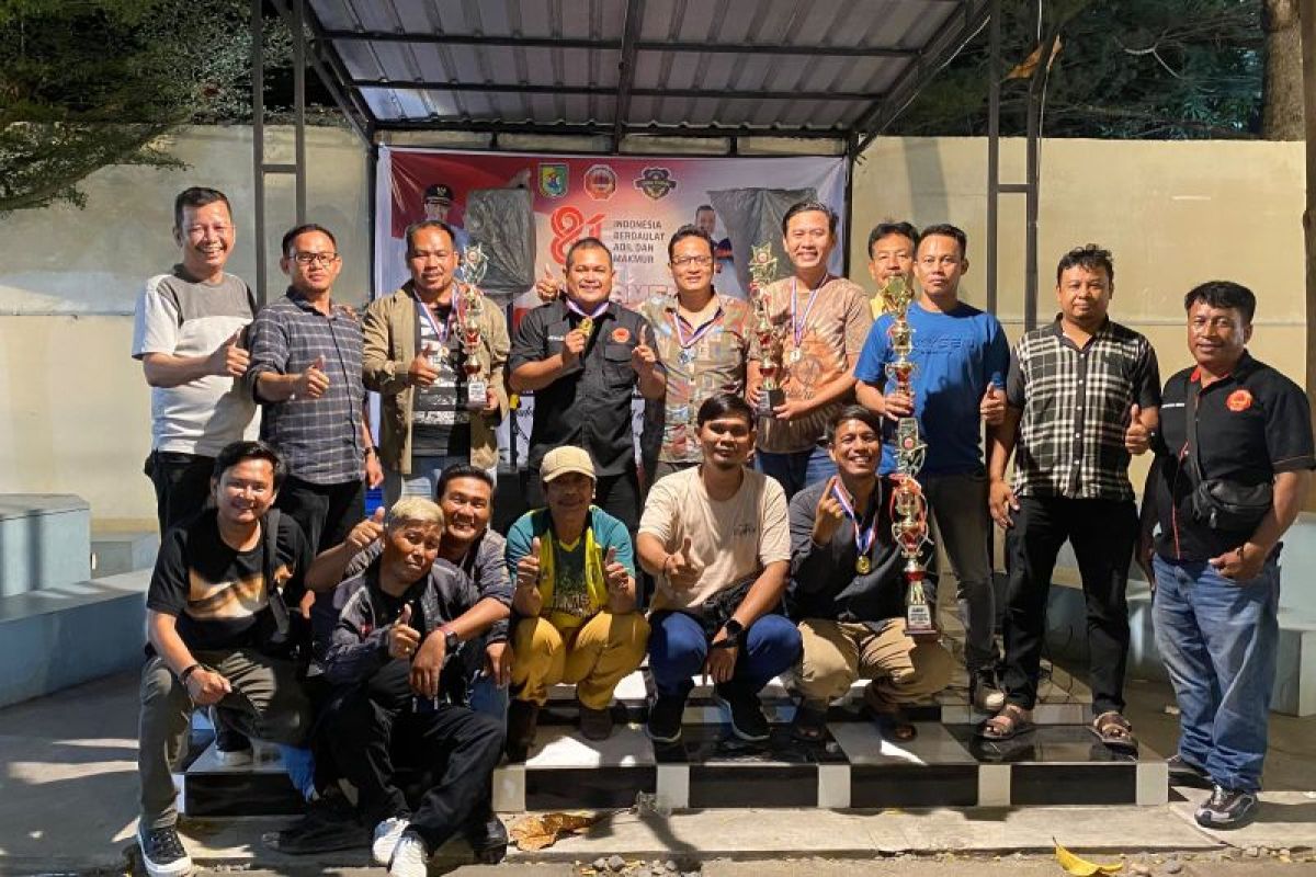 32 Tim Ikut Turnamen Dam Batu HUT ke-81 RI di Sergai, Pasangan Wahdi-Sadam Juara Pertama