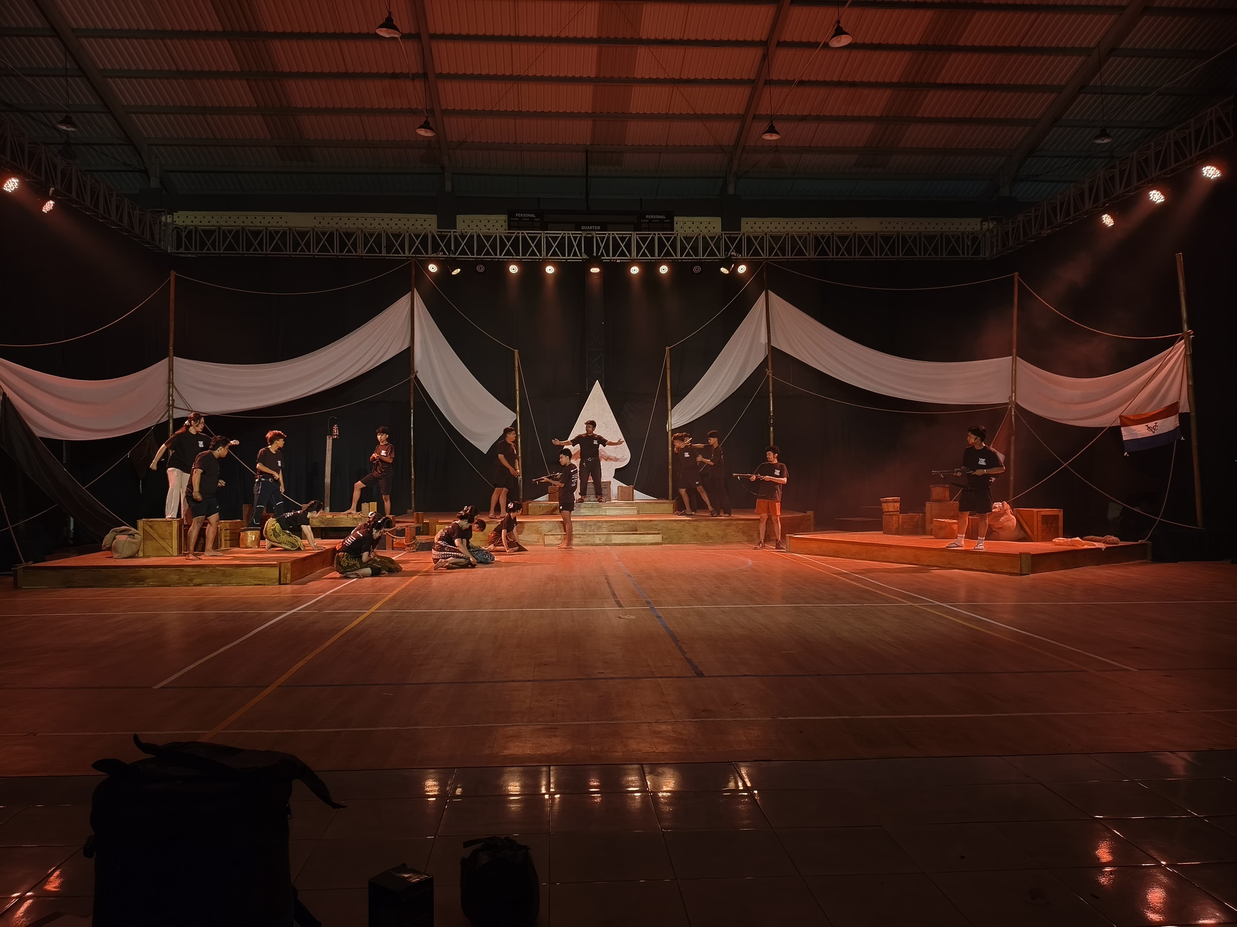 Babad Banten Dihidupkan dalam Drama Musikal Kontemporer: Opera, Tari, dan Visual Mapping Mengisahkan Perlawanan Rakyat di GOR Cikupa Pandeglang