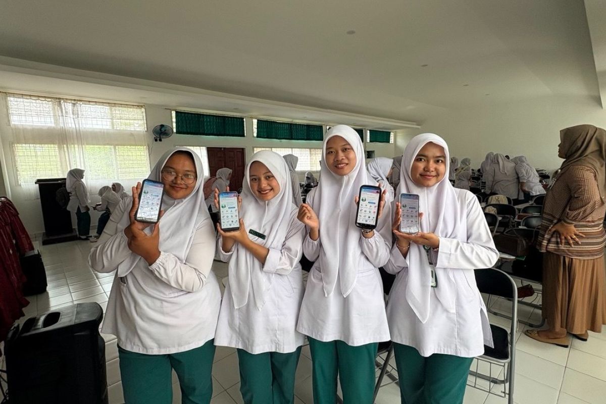 Aplikasi Mobile JKN Bikin Mahasiswa Solok Tak Perlu Antre Lagi, Fitur Skrining Kesehatan Juga Bisa Cegah Penyakit Kronis