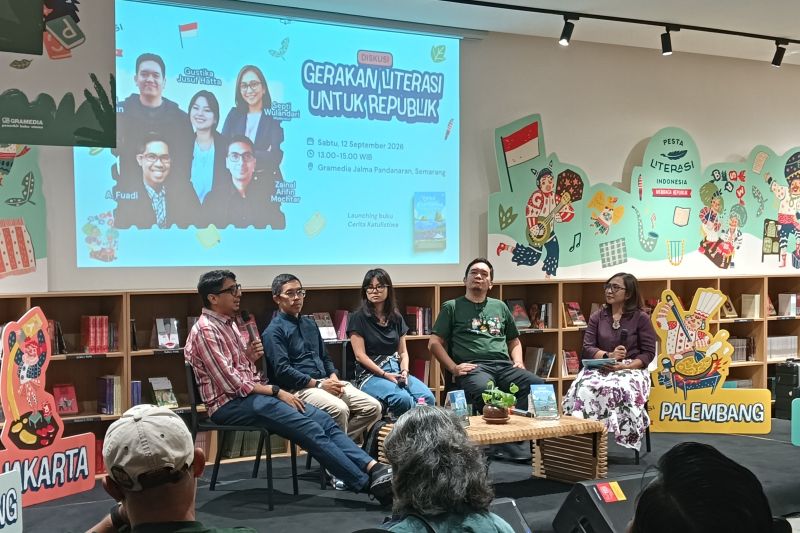 Prof Uceng Sebut Buku Buka Ruang Diskursus, Pesta Literasi 2026 Digelar di 4 Kota Mulai Semarang