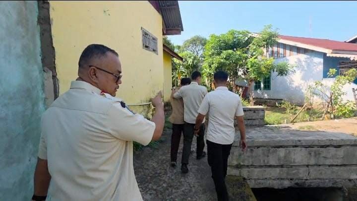 Satpol PP Kota Bengkulu Amankan Pelajar SMAN 2 yang Bolos, Temukan Kawat Tembok Rusak Jadi Jalur Kabur