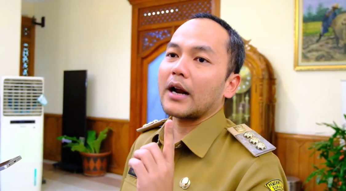 Wali Kota Solo Respati Ardi Ancam Proses Hukum Pelaku Teror Pocong yang Meresahkan Warga