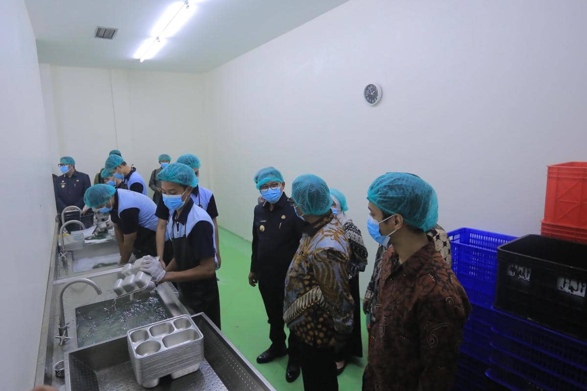 Bukan Dipotong atau Dihentikan, 5 Dapur Makan Bergizi Gratis di Tangsel Berhenti Sementara Gegara Anggaran Habis