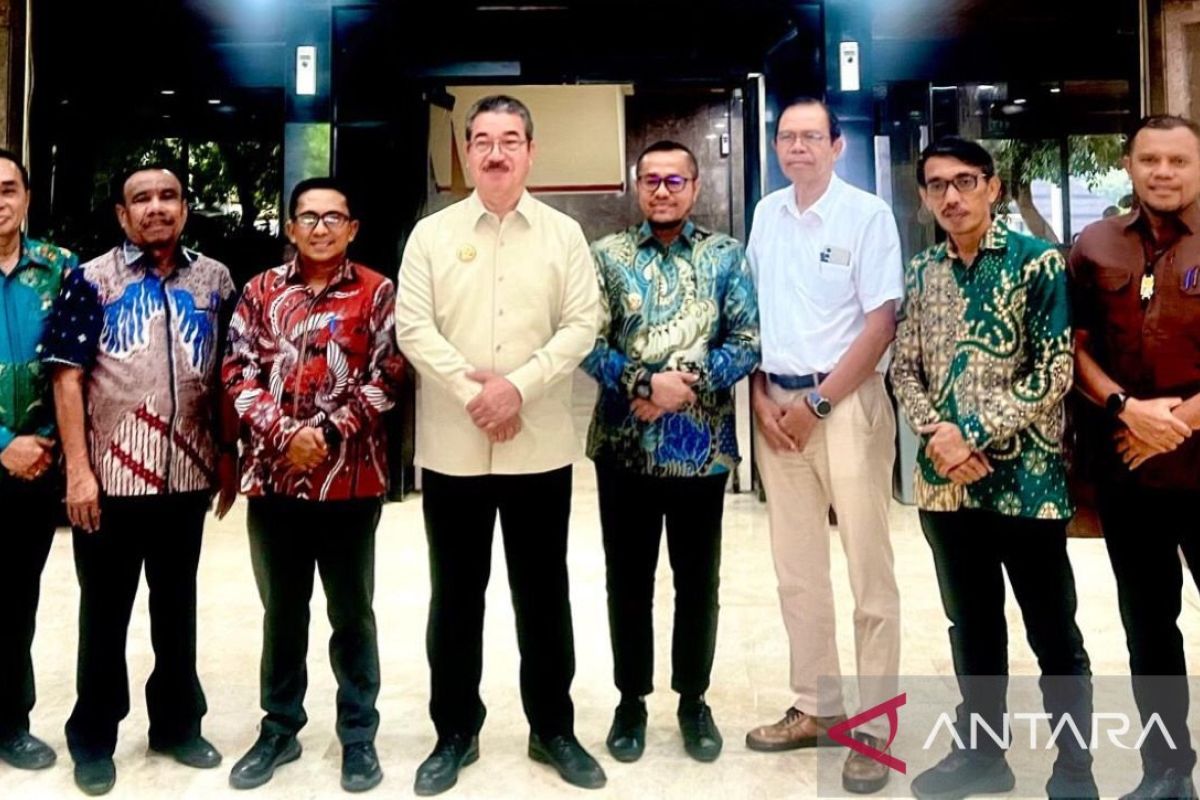 Gubernur Maluku Bawa Kabar Baik dari Jakarta: Mentan Setujui Hilirisasi Kelapa dan Ubi Kayu di Empat Kabupaten