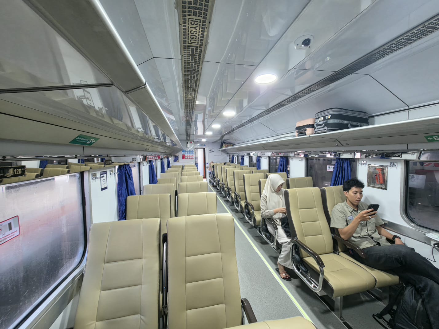 Penumpang KA Rajabasa Tembus 154 Ribu Orang di Semester I 2026, KAI Divre III Palembang Resmi Gunakan Kereta Ekonomi Premium