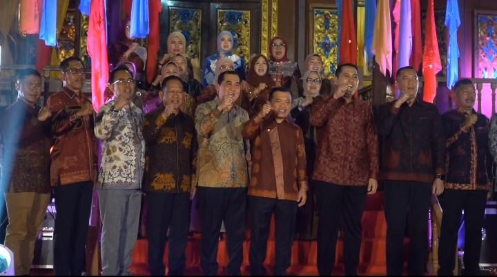Gubernur Jambi dan Seluruh Bupati Kompak Dukung Slogan 