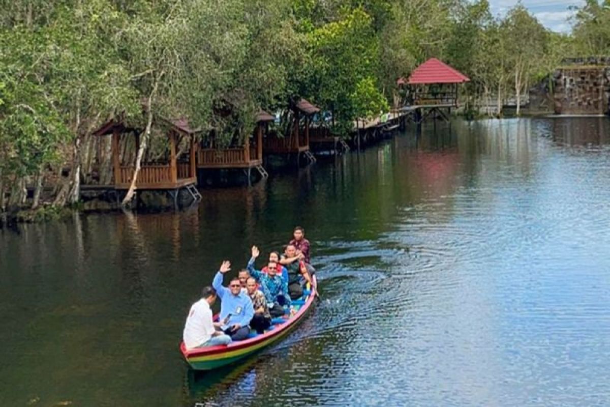 Kisah Danau Shuji Muara Enim: Dari Tempat Pembuangan Sampah Jadi Desa Wisata, 30 Warga Kini Kerja di Sektor Pariwisata