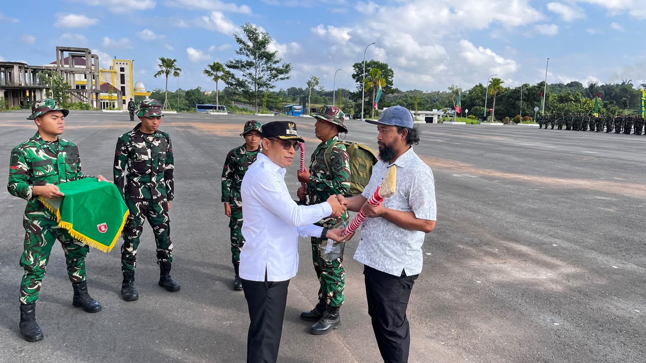 TMMD Ke-129 di Kotabaru Mulai Garap Pengerasan Jalan 815 Meter dan Rehabilitasi Rumah Warga di Desa Tanjung Lalak Selatan