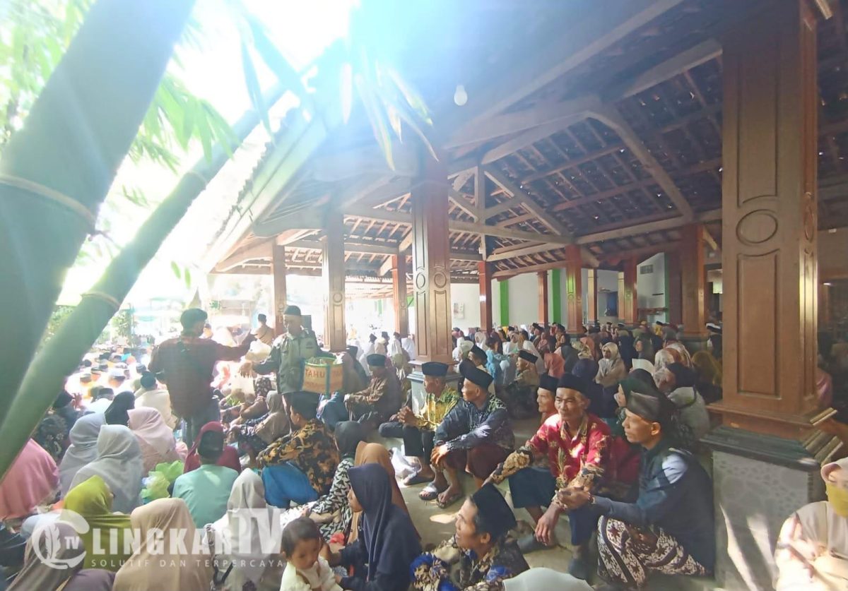 Ribuan Jamaah dari 7 Daerah Hadiri Haul Sunan Abinawa di Kendal, Tradisi Anggi dan Sema’an Al-Qur’an Jadi Iringan
