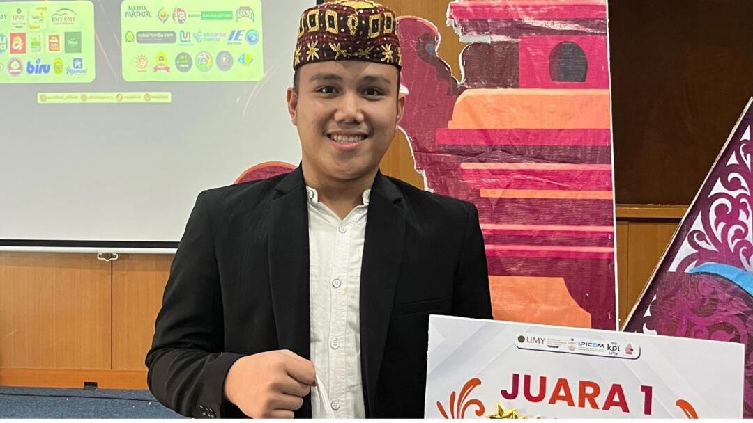 Siswa MAN 1 Yogyakarta Tomzy ArzuLeo Juara 1 Orasi UMY, Soroti Etika Digital untuk Generasi Muda