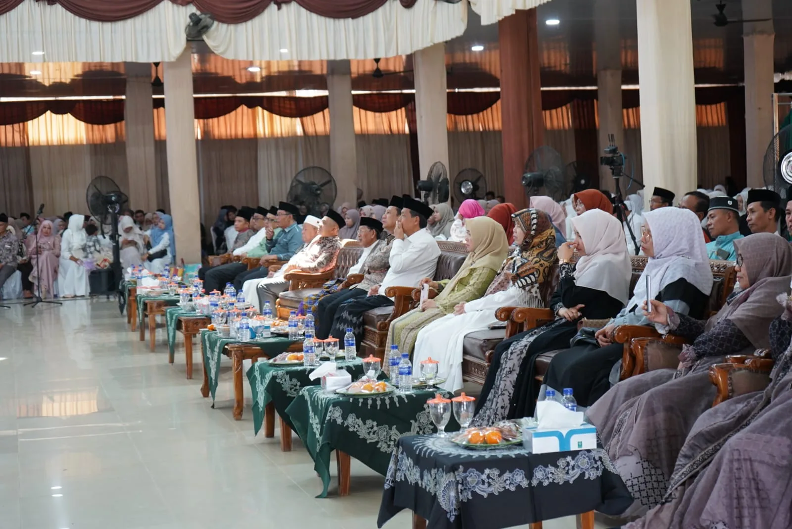 357 Santri Ponpes Nurul Arifin Muaro Jambi Diwisuda, Ketua TP PKK Jambi Hesnidar Haris Apresiasi Orang Tua