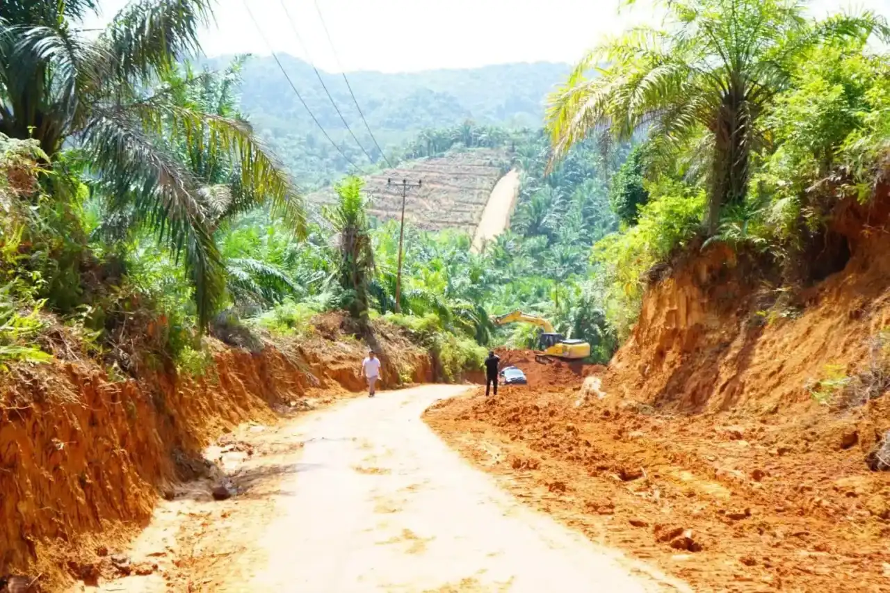 Pemkab Dharmasraya Himpun Dana CSR Rp31,55 Miliar untuk Bangun Sembilan Ruas Jalan Sepanjang 2026
