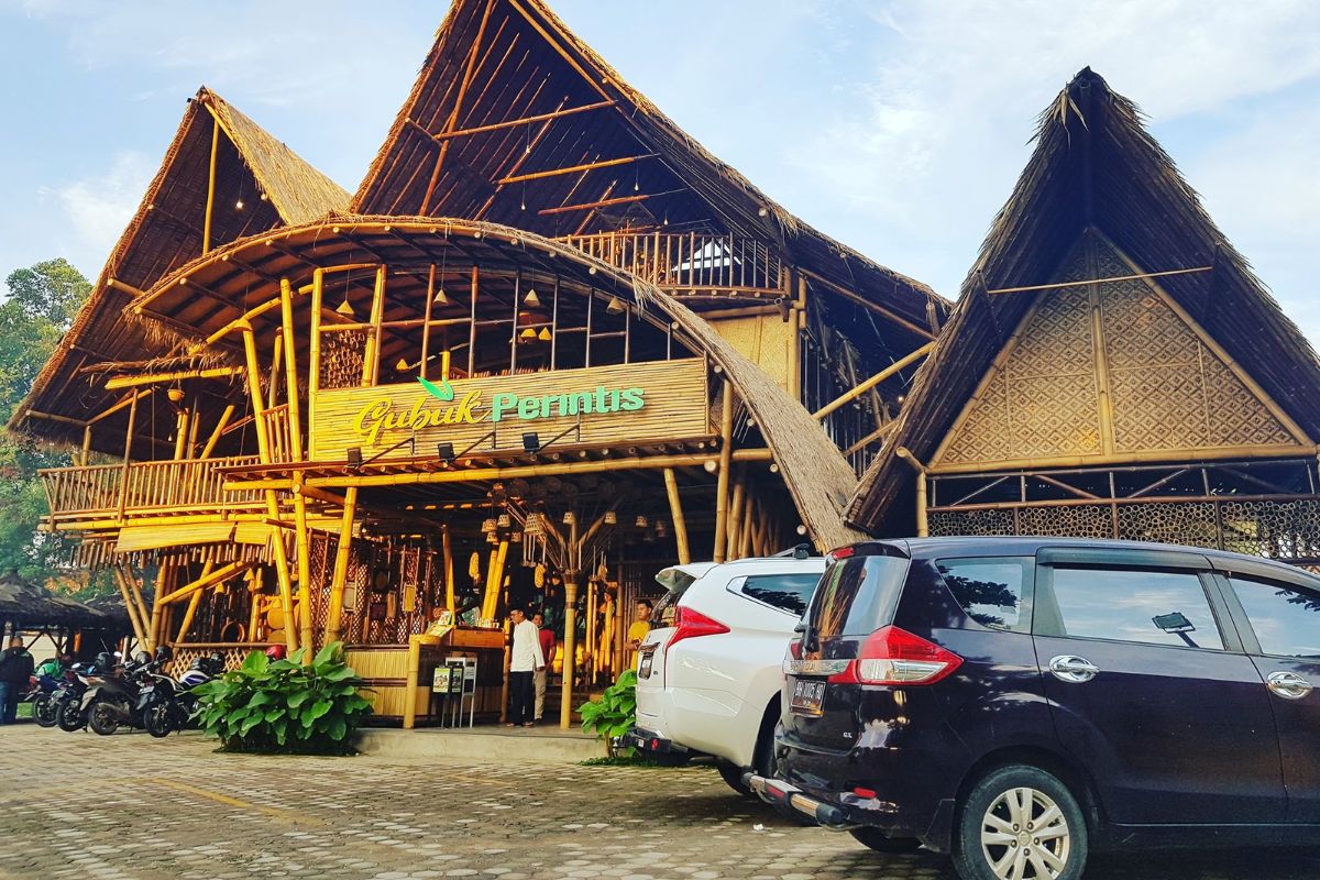 Menikmati Kuliner Halal di Jambi: 10 Rekomendasi untuk Wisatawan Muslim