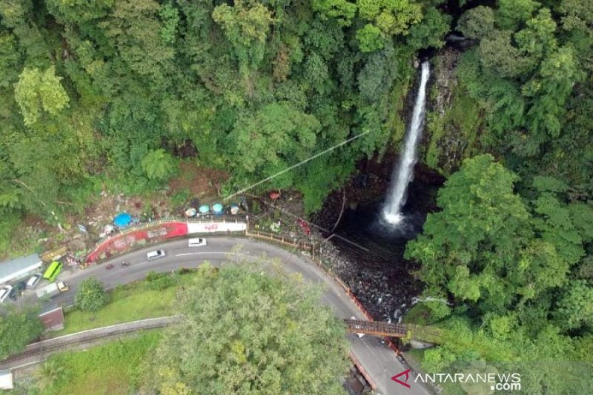 5 Air Terjun di Sumatera Barat yang Bisa Dikunjungi Saat Liburan, dari Tersembunyi hingga Tepi Jalan