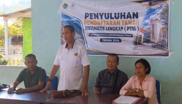 Kantor Pertanahan Maluku Tengah Sosialisasikan PTSL di Tiga Negeri, Warga Yamalatu hingga Tehoru Diberi Pemahaman Sertipikat Tanah