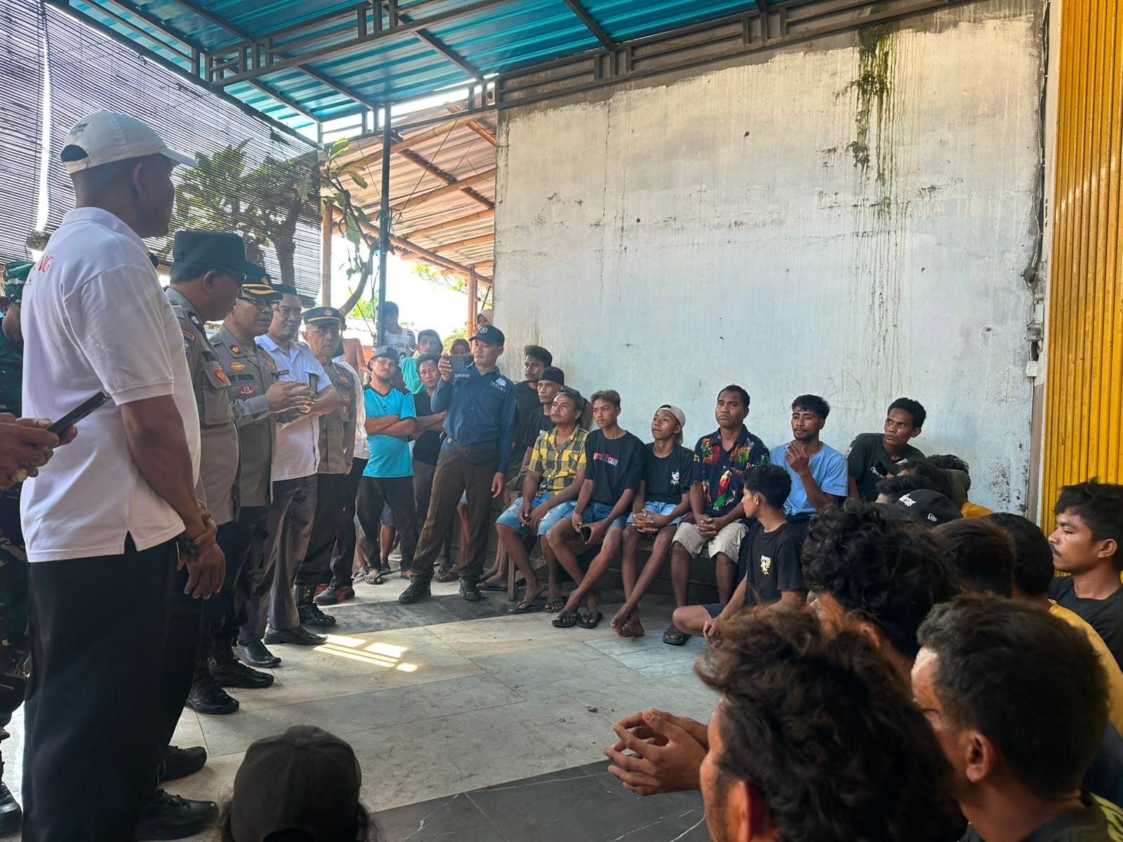 Polres Klungkung Rangkul Buruh Bawang Asal Sumba Pasca-Insiden Penganiayaan, Gelar Patroli Dialogis