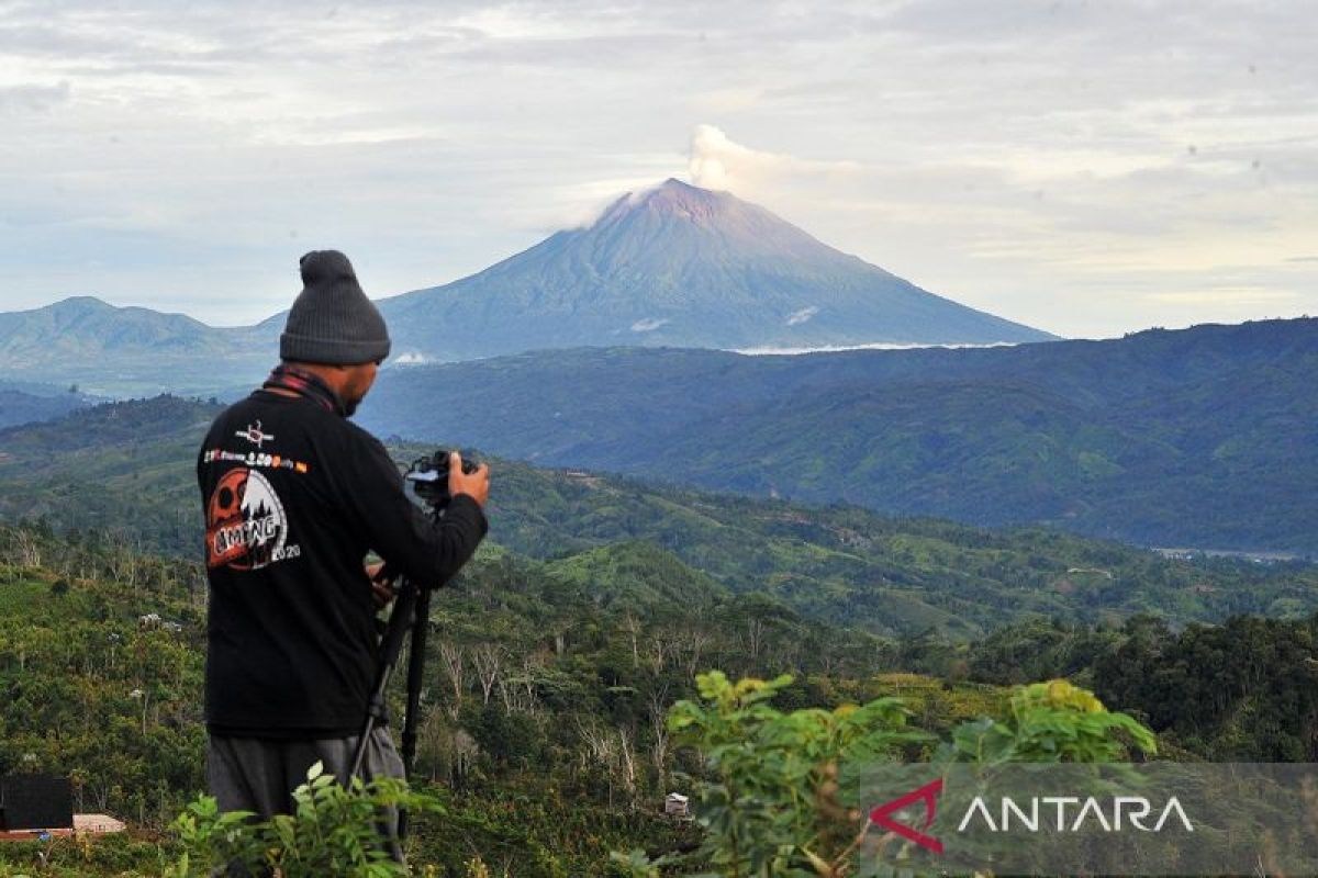 118 Pendaki Sudah Mendaki Gunung Kerinci Jelang HUT ke-81 RI, BBTNKS Hapus Batas Kuota Harian