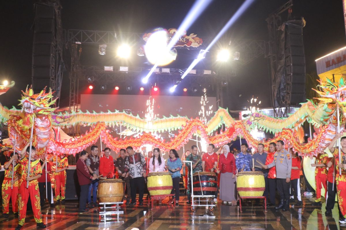Wali Kota Singkawang Buka Mooncake Festival 2026, Satu Pekan Penuh Kompetisi Chinese Dance hingga Moon Cake Run