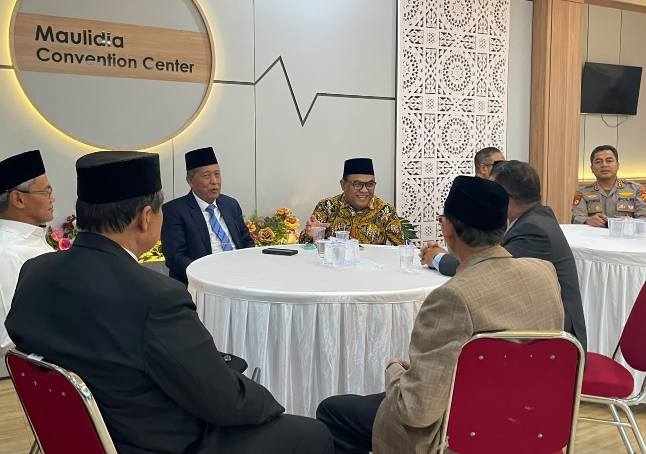 Rektor UIN STS Jambi Hadiri Wisuda Perdana ITSNU Jambi, Wagub Sebut Cita-Cita PWNU Sejak 1960-an