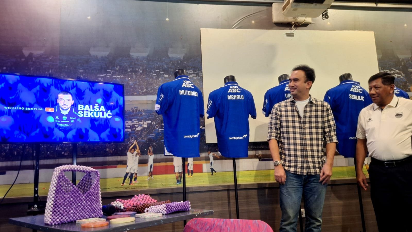 Persib Bandung Resmi Rekrut Striker Montenegro Balsa Sekulic, Kontrak Dua Tahun Hingga 2028