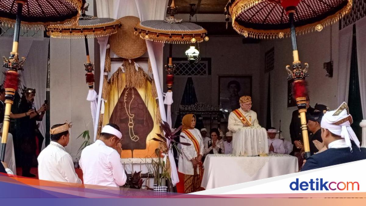 Mahkota Binokasih Kembali ke Sumedang Usai Dua Pekan Dikelilingkan, Gubernur Jabar Soroti Kebersihan Daerah