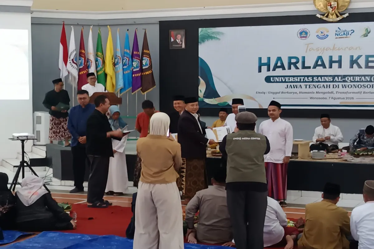 Dosen FEB UNSIQ Wonosobo Raih Penghargaan Dosen Terbaik II di Harlah ke-38, Ini Inovasinya untuk BUMDes