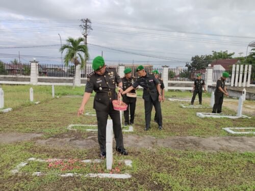 Peringati HUT ke-69 Kodam XIV/Hasanuddin, Kodim 1406/Wajo Gelar Ziarah di TMP Empagae