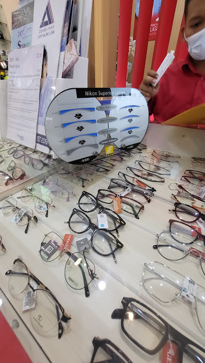 Rekomendasi Optik Kacamata Yogyakarta 2026: Tempat Terbaik untuk Gaya & Kesehatan Mata