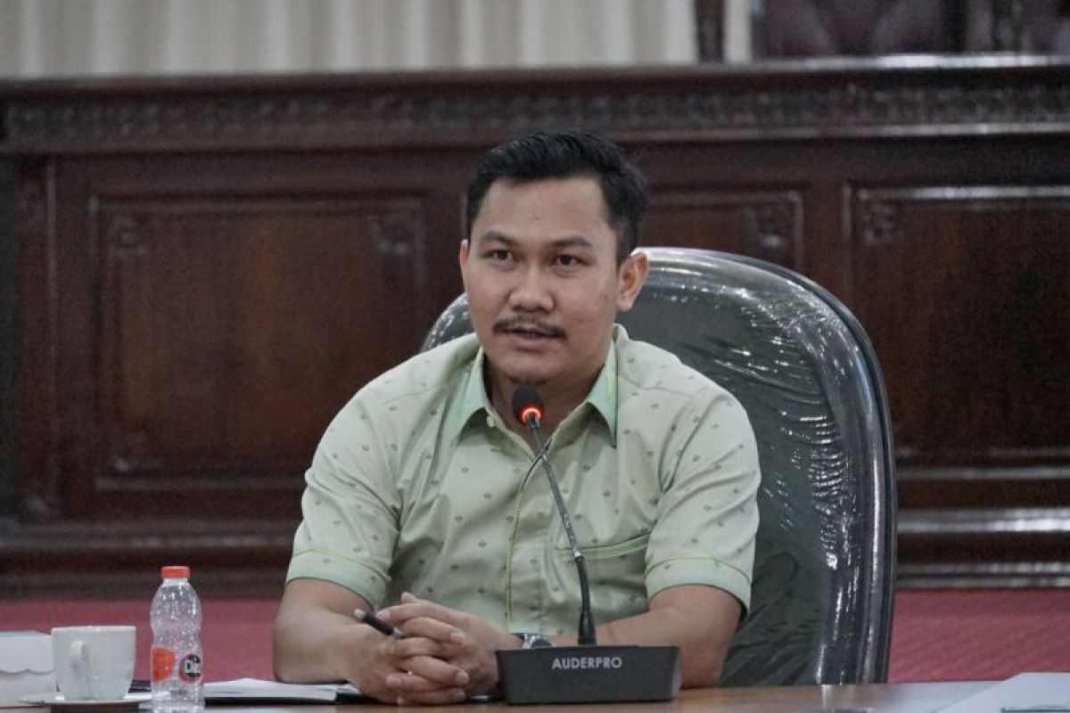 Anggota DPRD HSS Apresiasi Normalisasi Sungai Amandit dan Program Air Bersih PDAM Bupati Syafrudin Noor