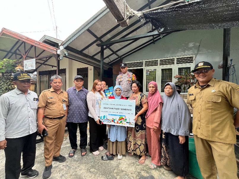 Kebakaran di Klandasan Ulu Hanguskan 5 Rumah, Pertamina Salurkan Bantuan Sembako untuk 18 Jiwa