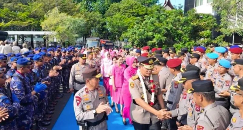 Sambutan Welcome Parade dan Laporan Kamtibmas Warnai Hari Pertama Irjen Djati Wiyoto Abadhy sebagai Kapolda Sumbar