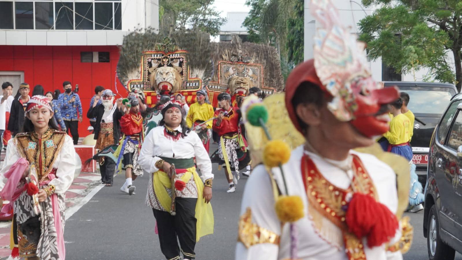 Parade Budaya Nusantara di Bitung, Kolonel Marvill: Budaya Perekat Persatuan di Tengah Keberagaman