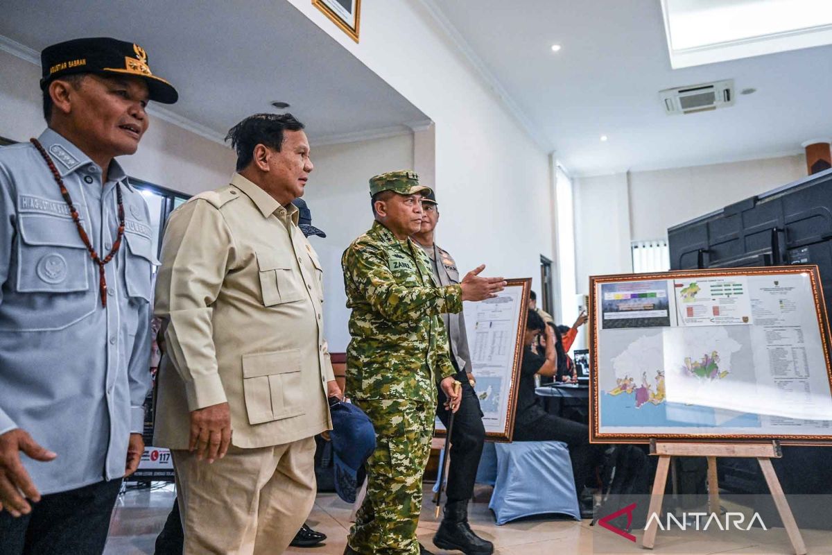 Presiden Prabowo Minta Edukasi Karhutla Digencarkan Sampai ke Desa, Pemerintah Siapkan Ekskavator untuk Buka Lahan