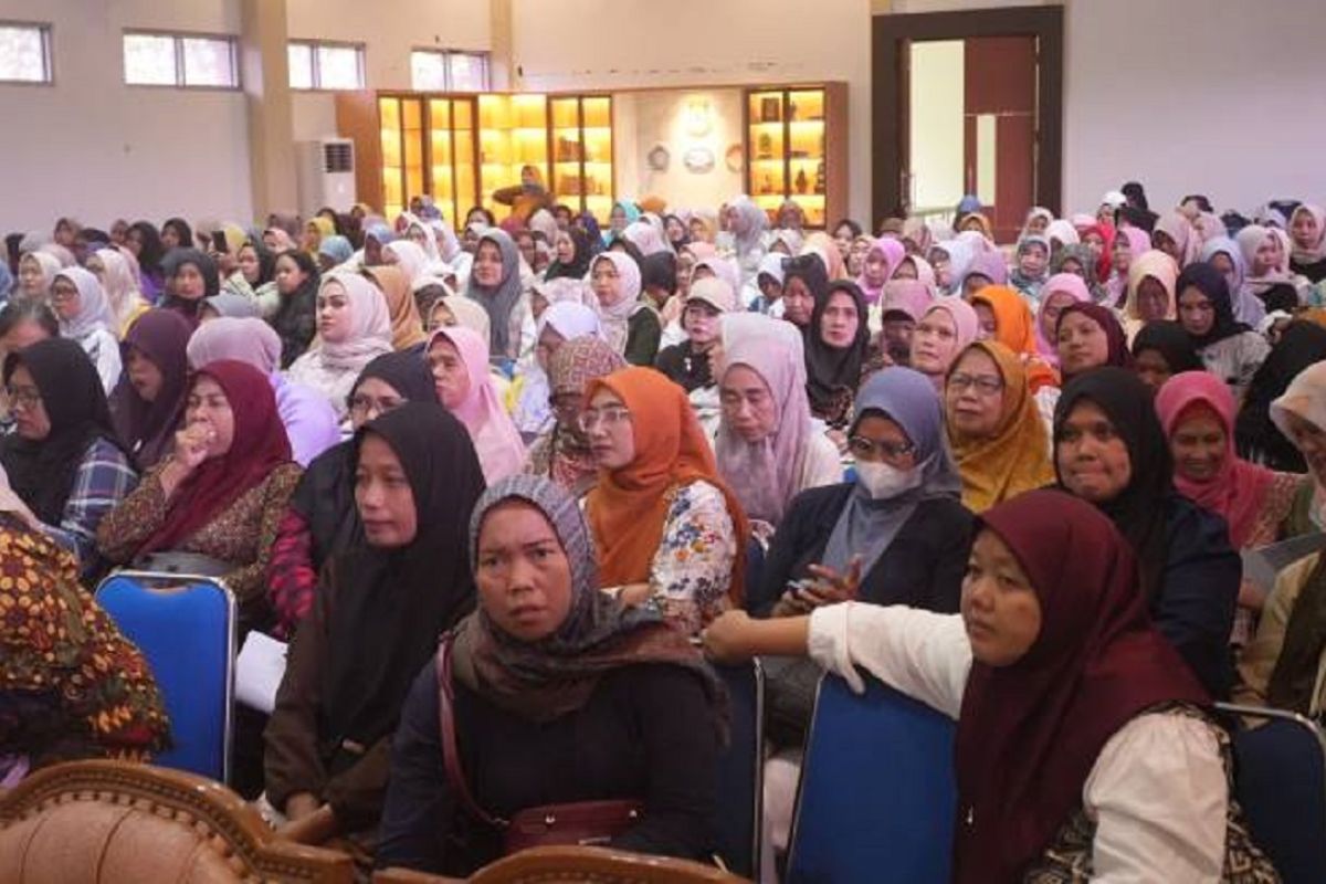 TP PKK Kota Tangerang Latih Perempuan Pelaku Usaha Manajemen Bisnis Keluarga Agar Naik Kelas
