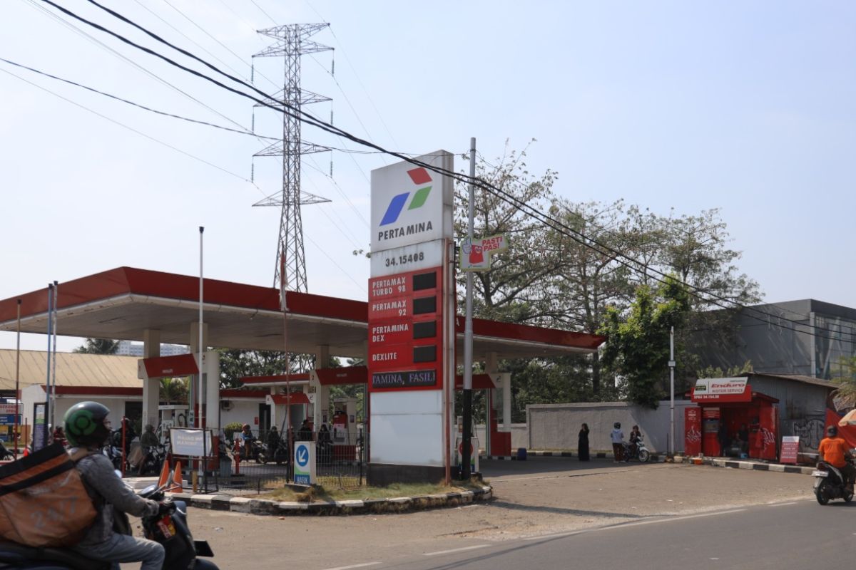 Pemkot Tangsel Rapihtkan Semrawut Kabel Udara di 9 Ruas Jalan Pakai Teknologi Pengeboran Bawah Tanah
