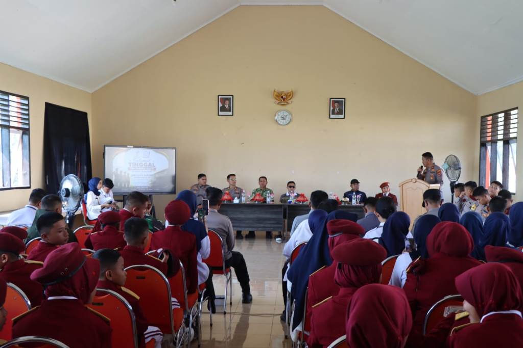 Kompol Junus Djoni Achpah Apresiasi Dedikasi Taruna Bakti di Sekolah Rakyat Tojo Una-Una, Bupati Ilham Lawidu Tutup Kegiatan