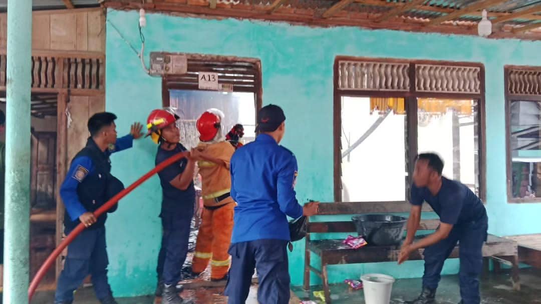 Sakit Hati Usai KDRT, Perempuan di PALI Bakar Rumah Mantan Mertua, Hanguskan Uang Rp30 Juta