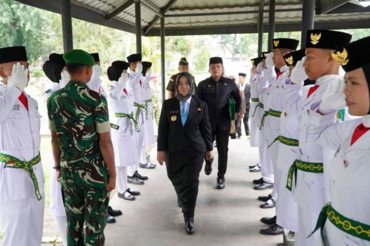 Plt Bupati Langkat Tiorita Kukuhkan 46 Paskibraka 2026, Tekankan Disiplin dan Integritas Generasi Muda