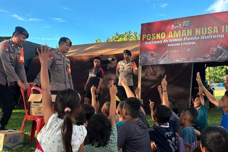 Satbrimob Polda Sulteng Gelar Trauma Healing untuk Anak Korban Gempa Buol, Puluhan Rumah Rusak