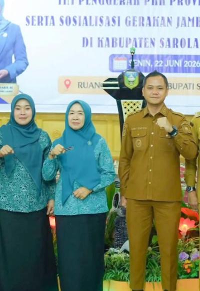 Ketua TP PKK Provinsi Jambi Hesti Haris Dorong Gerakan Jambi Bersholawat sebagai Pondasi Ketahanan Keluarga di Sarolangun