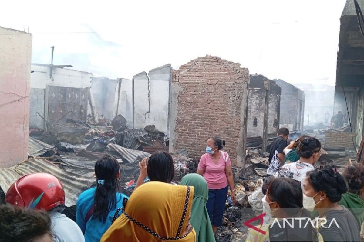 Kebakaran Pasar Dwikora Pematangsiantar Hanguskan 311 Kios, Wali Kota Tinjau Langsung Lokasi