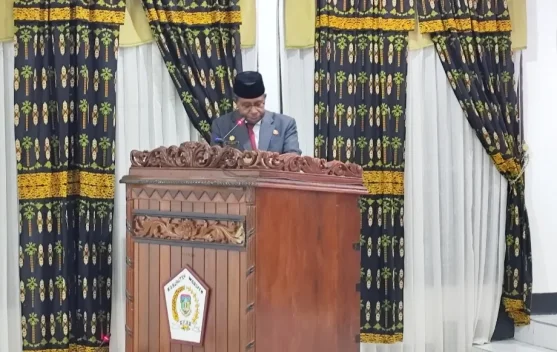 Pemkab Waropen Setujui Dua Raperda, APBD 2025 dan Pajak Daerah Segera Dievaluasi ke Provinsi Papua