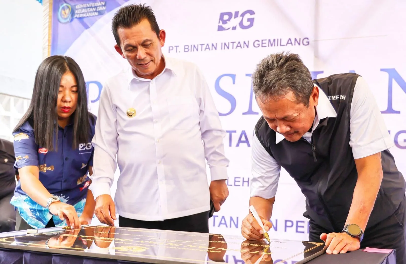 Menteri Trenggono Resmi Larang Kapal Ikan Jawa Beroperasi di Kepri Demi Nelayan Lokal, Pabrik Pengolahan Rp 3,4 Hektare Diresmikan