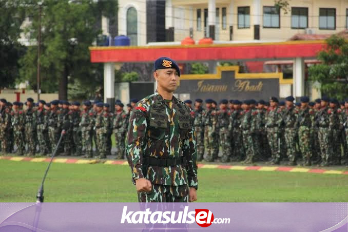 **Pucuk Pimpinan Polres Enrekang Berganti: AKBP Ketut Yoga Saputra Gantikan AKBP Hari Budiyanto dalam Mutasi 14 Kapolres Polda Sulsel**