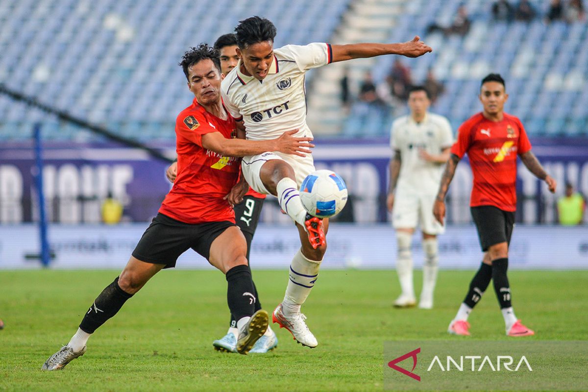 Arema FC Kunci Tiket Semifinal Piala Presiden Usai Taklukkan DPMM FC 2-0 di Stadion Si Jalak Harupat