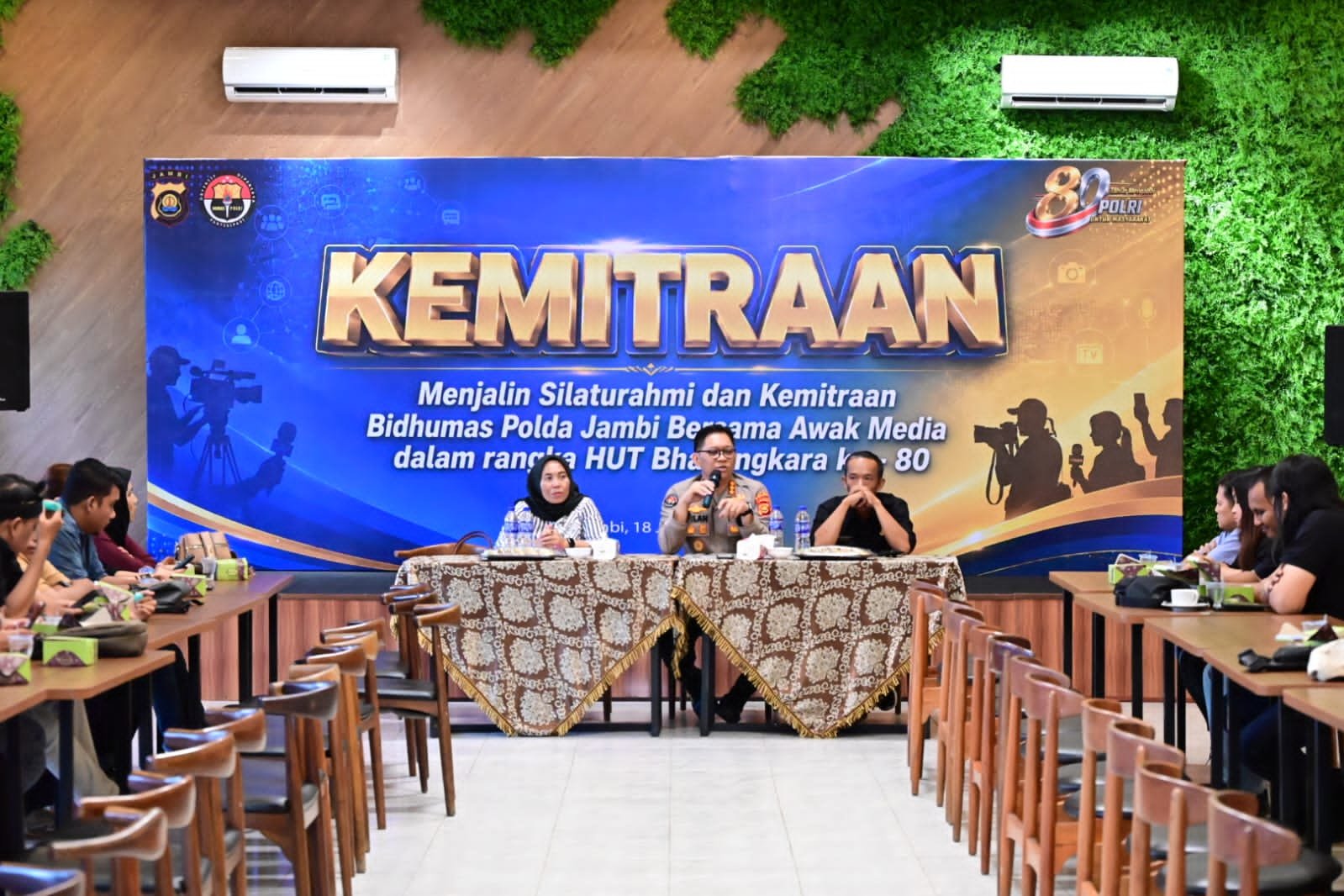 Polda Jambi Gelar Ngopi Bareng Awak Media di Cafe Kesiko, Perkuat Sinergi Jelang Pilkada 2026