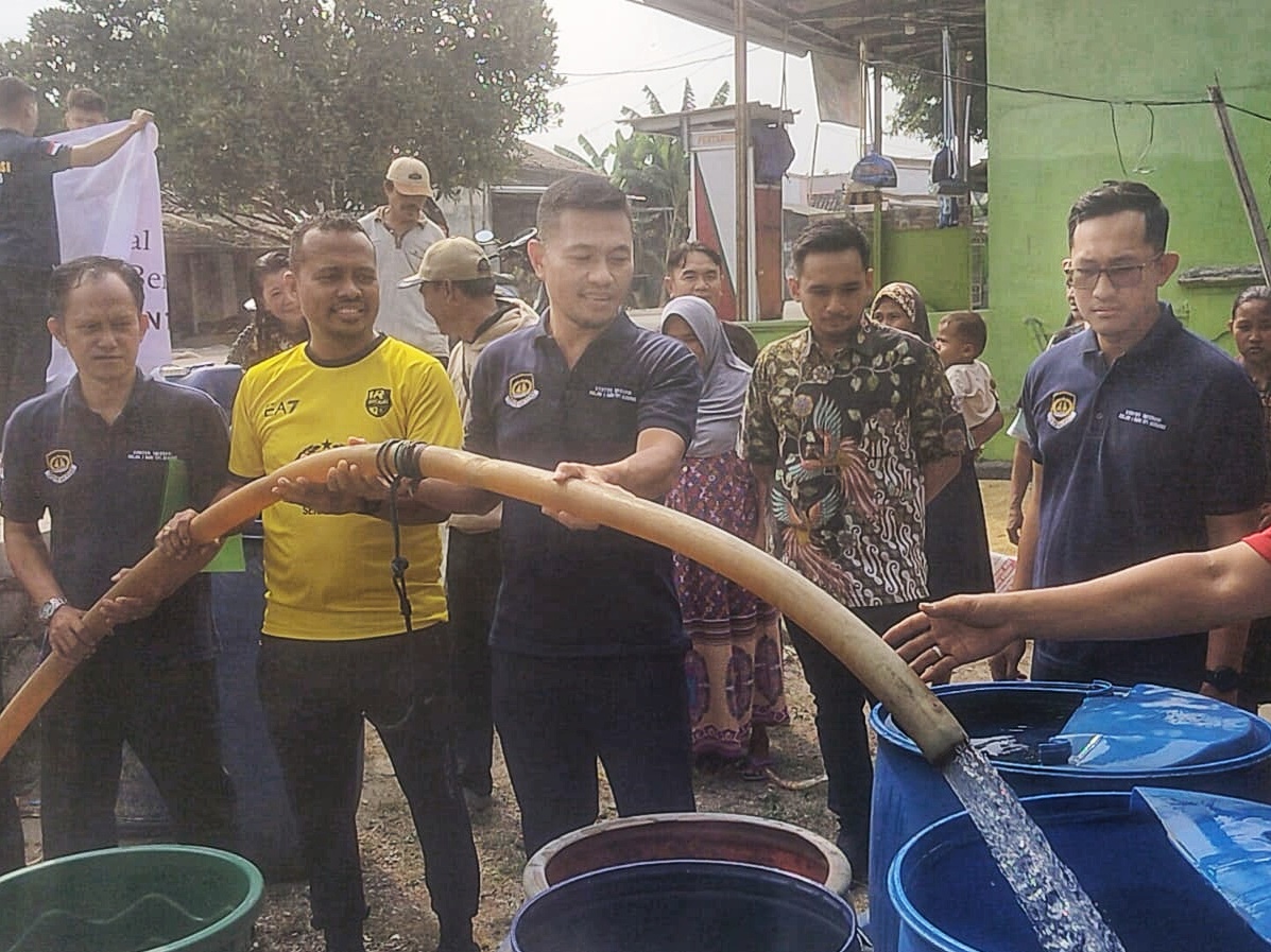 Krisis Air Bersih Landa Sawah Luhur Serang Sebulan, Imigrasi Kirim 5 Tangki Bantuan ke Kampung Kabasiran